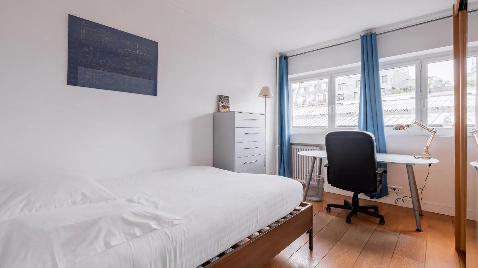 Veeve - Metropolitan Marvel Apartment Paris France