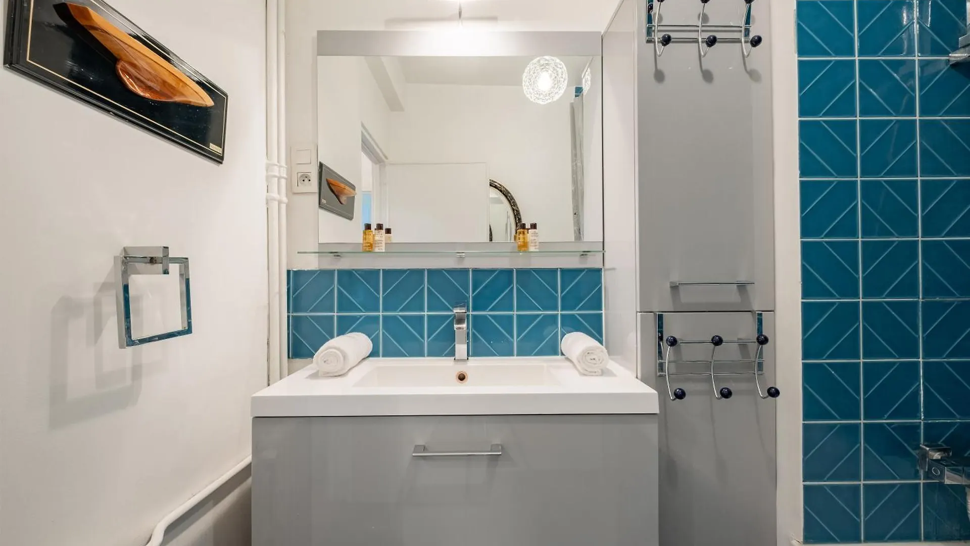 Veeve - Metropolitan Marvel Apartment Paris 0*,  France