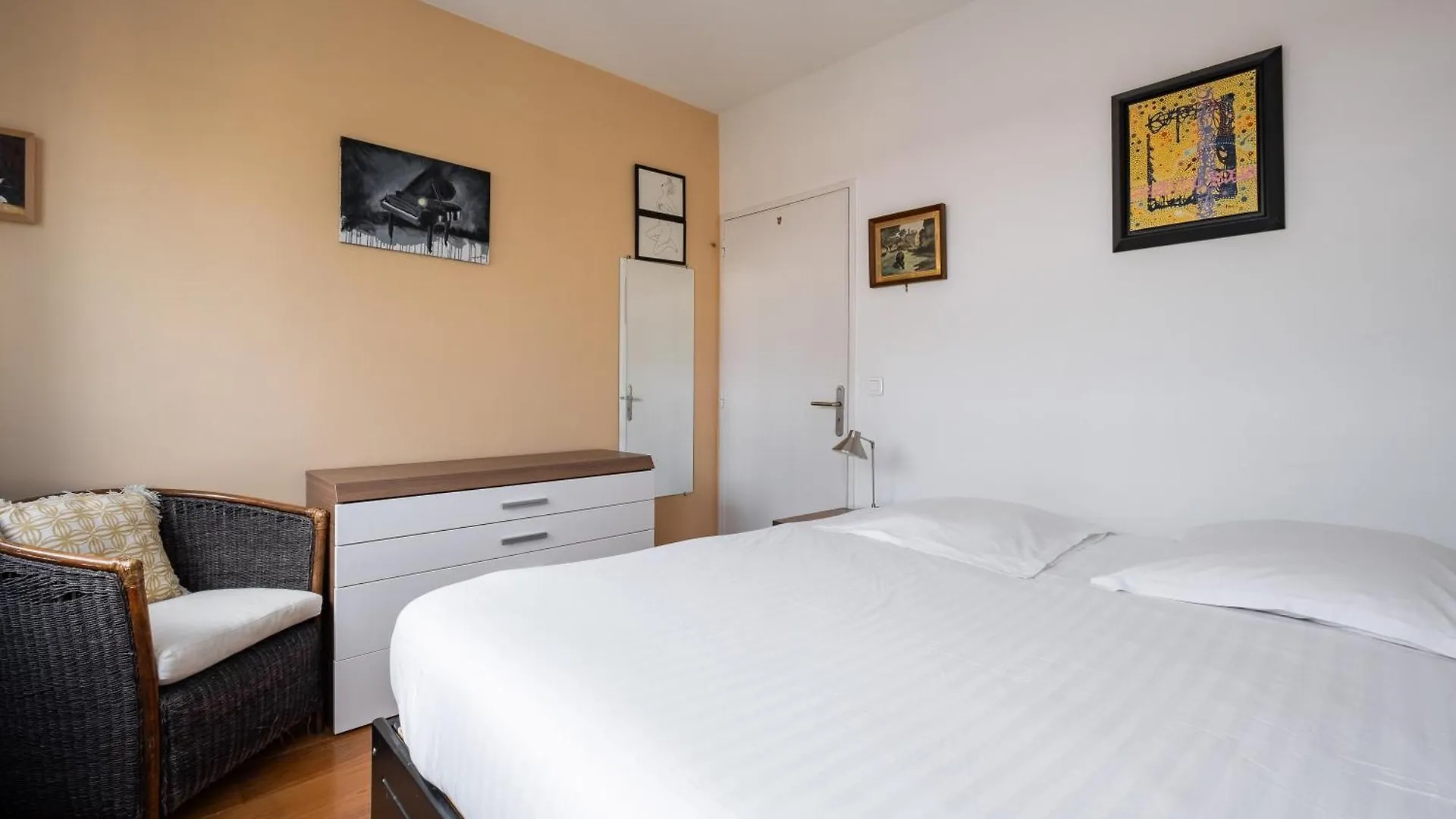 Veeve - Metropolitan Marvel Apartment Paris